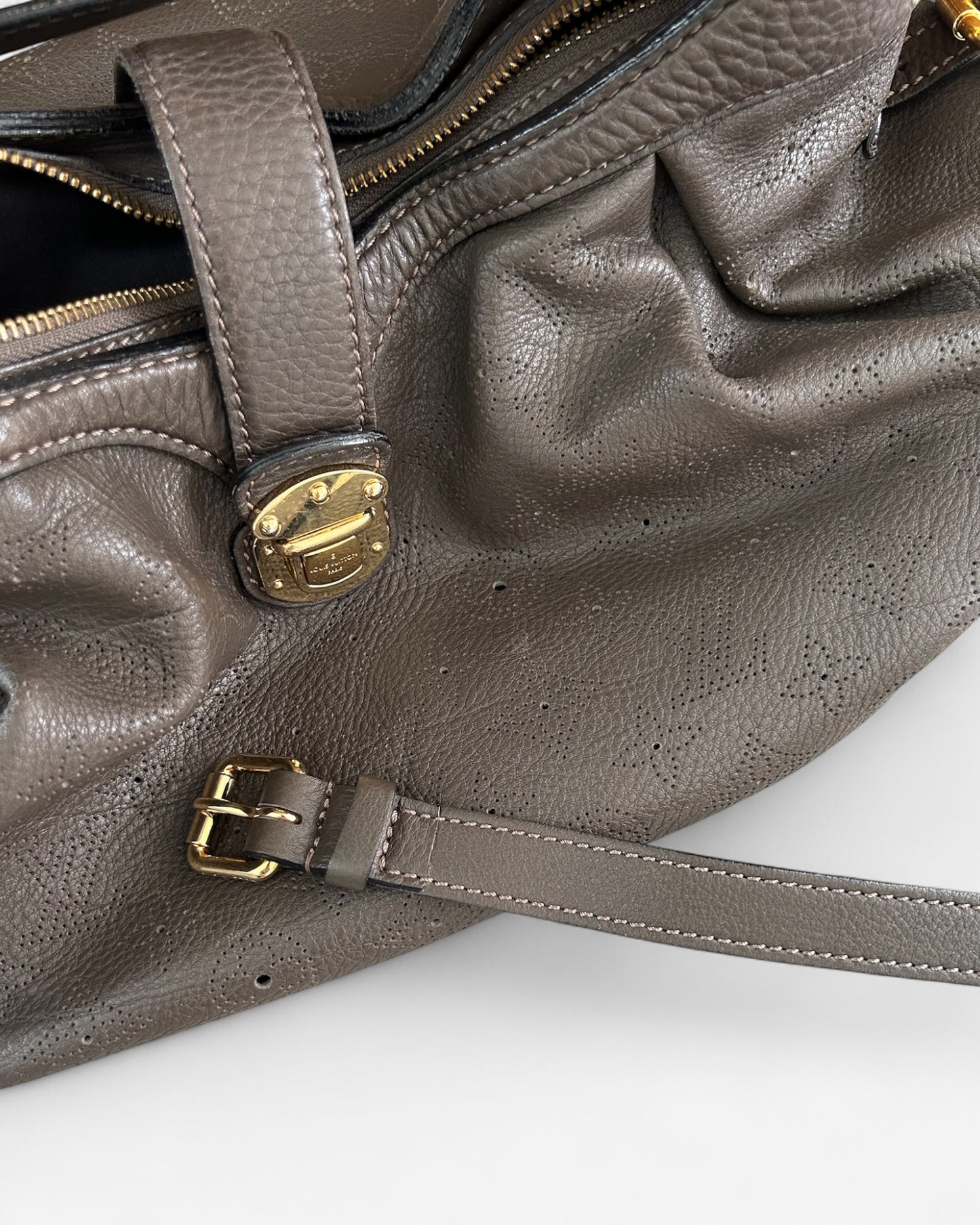 Louis Vuitton Monogram Mahina Shoulder Bag