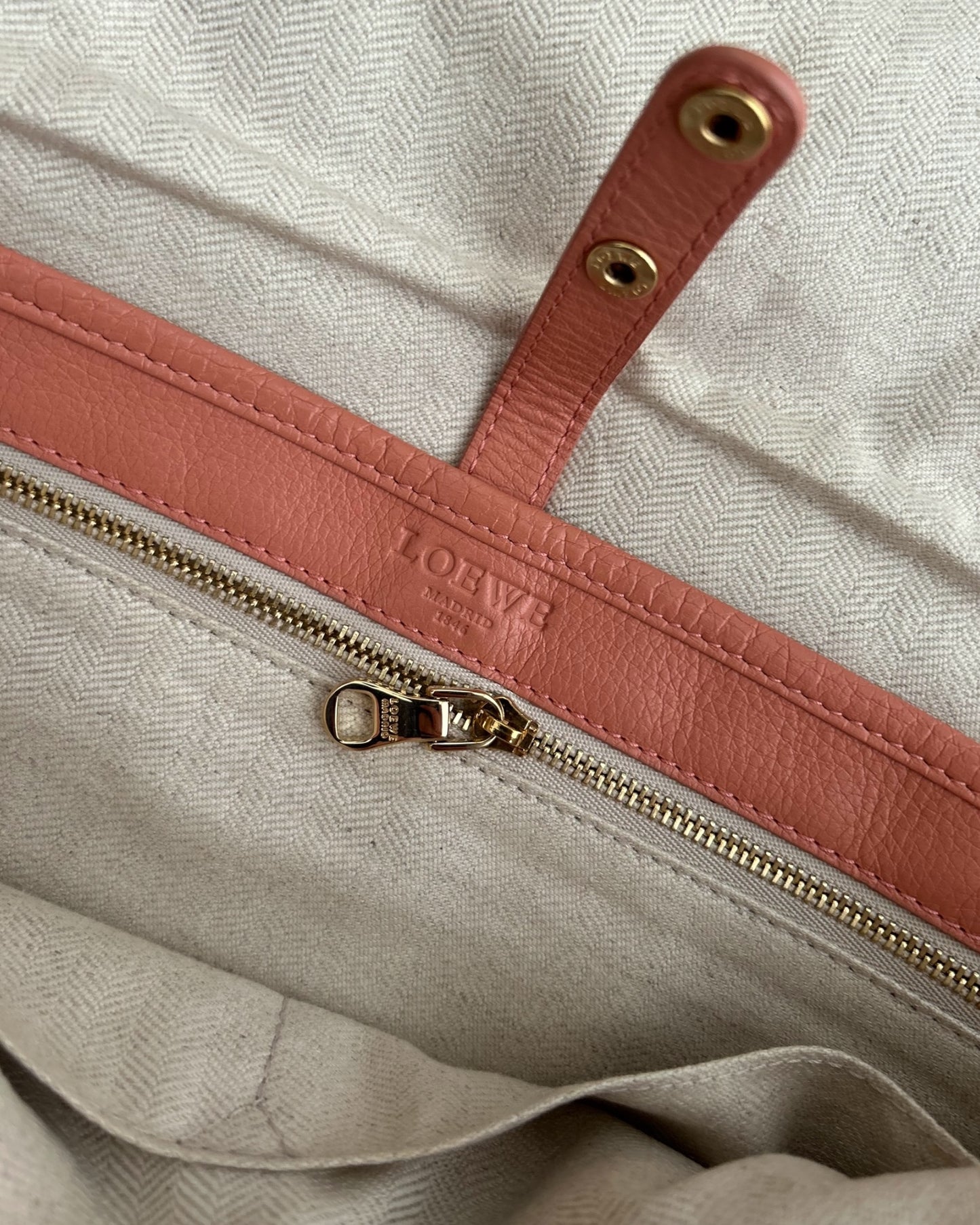Loewe crossbody Bag interior of the crossbody