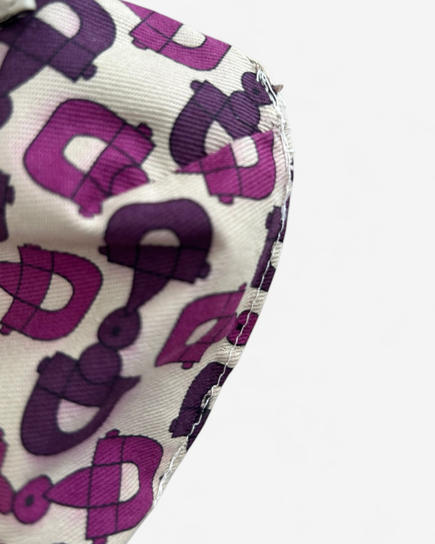 Interior of Gucci Hysteria Crest Hobo bag