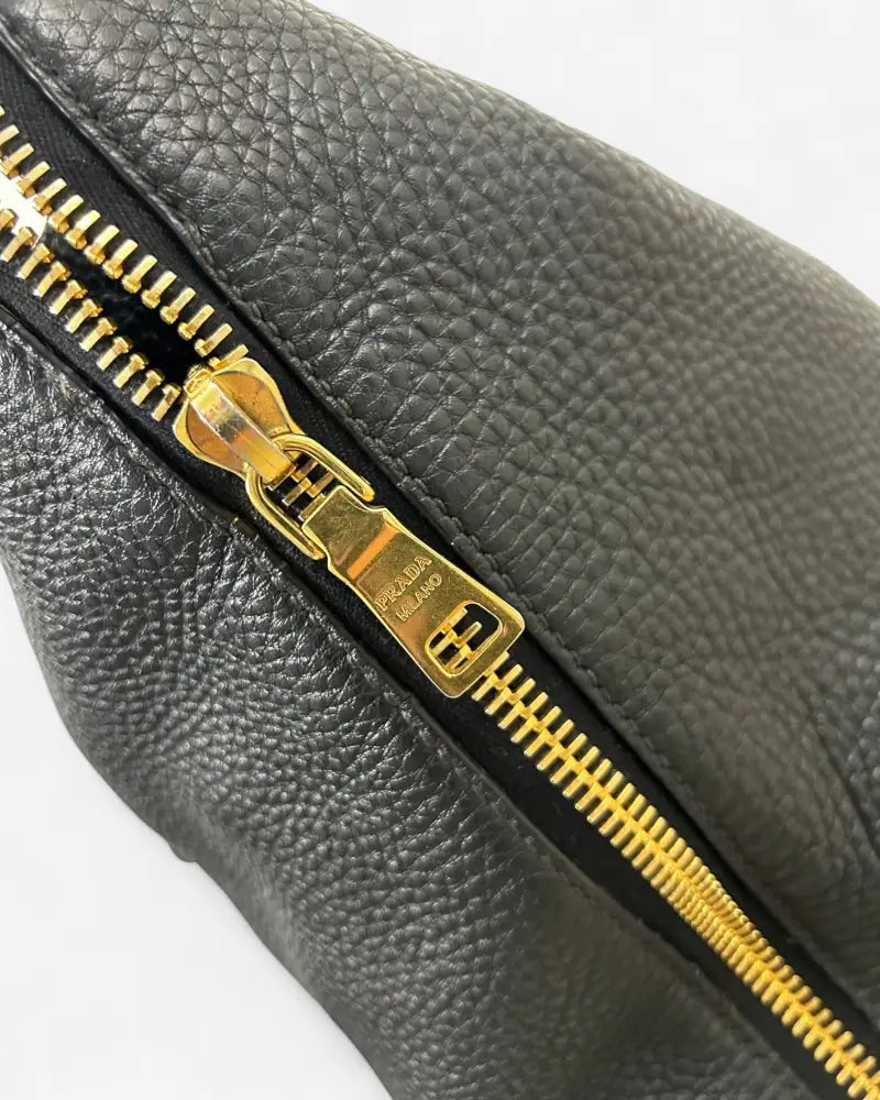 Prada Vitello Diano Bag hardwear zipper detail