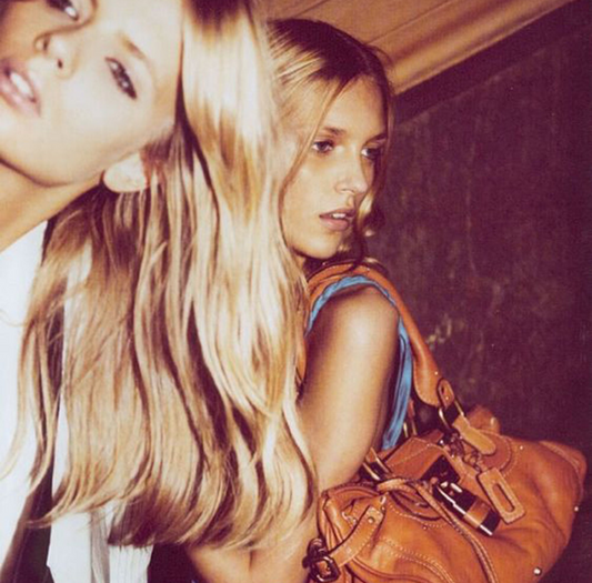 Chloé Paddington vintage handbag – iconic 2000s It-bag featured in style guide on how to find your own vintage fashion style.