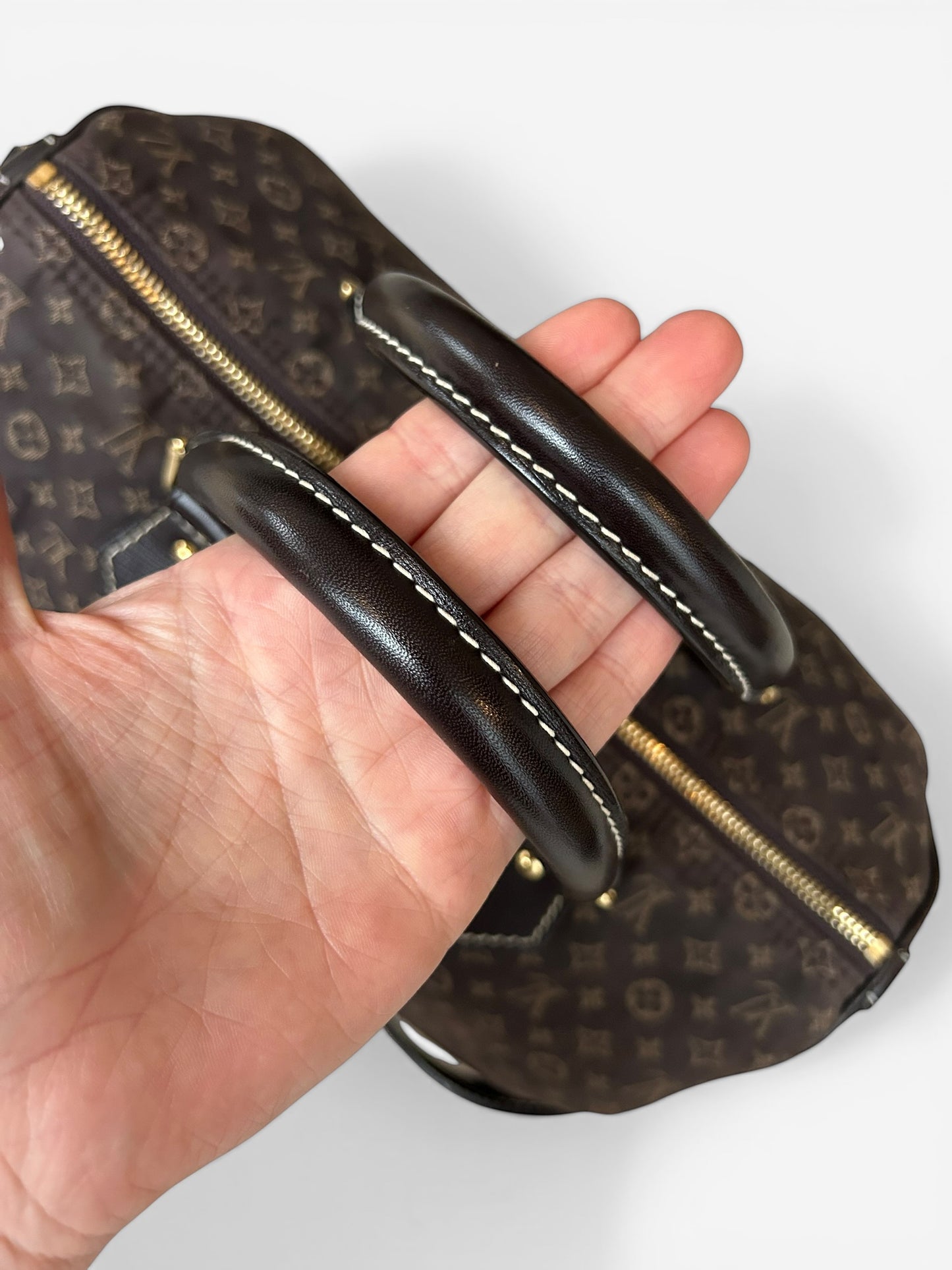 Louis Vuitton Speedy Bandoulière - 30 in Monogram canvas