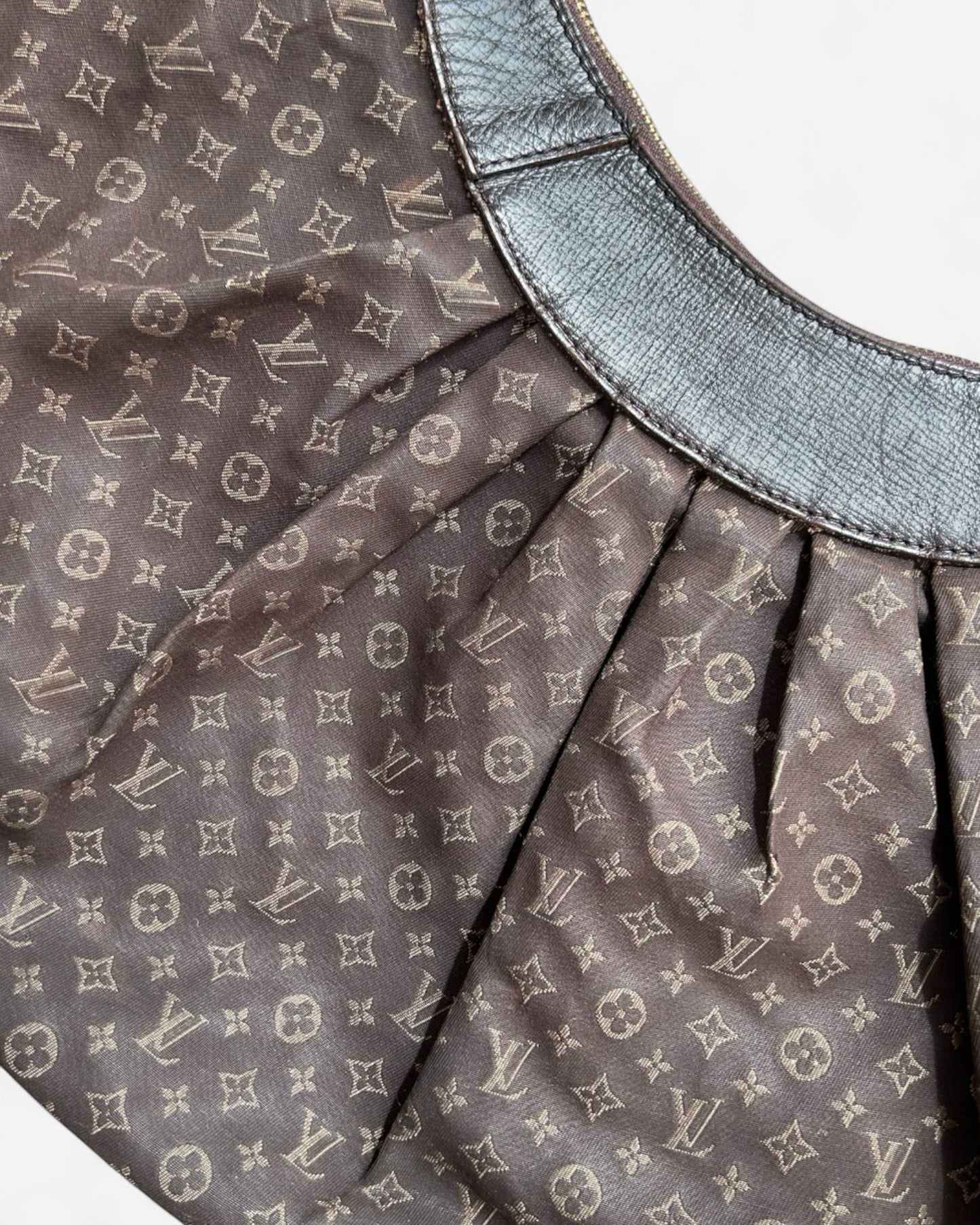 Used Louis Vuitton Idylle Rhapsody MM crossbody bag in brown Monogram Idylle canvas – back view