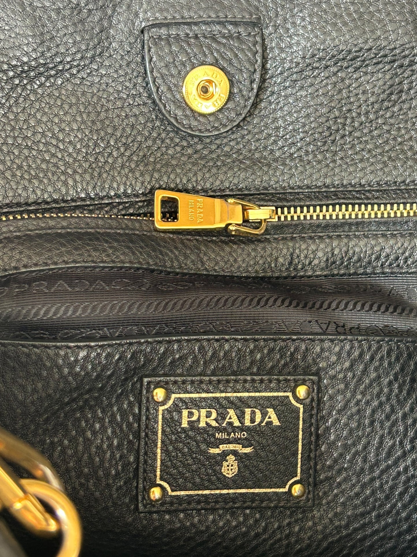 Prada vitello Diano side zip - Black Leather