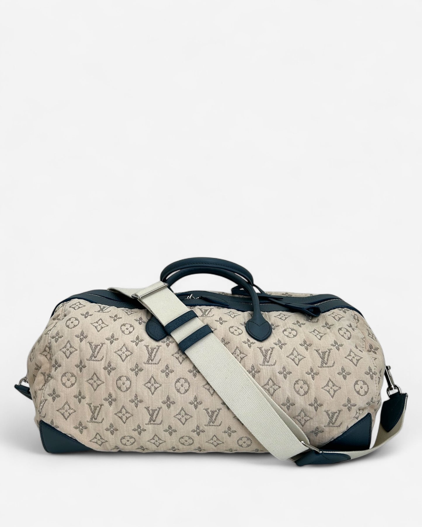 Pre-loved Louis Vuitton Speedy Round bag in white stonewashed Monogram denim with blue leather trim – front view