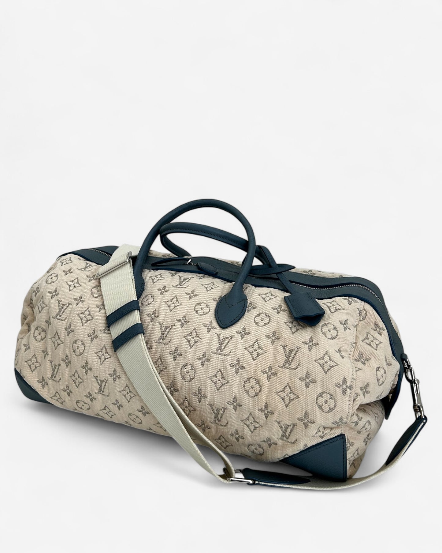 Pre-owned Louis Vuitton Speedy Round 2012 limited edition – second side angle in stonewashed white denim