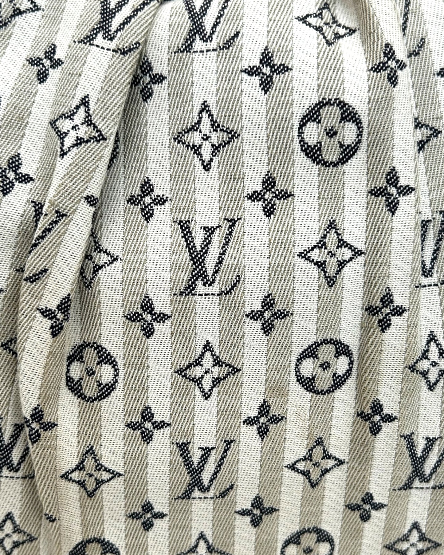 back view of louis vuitton croisette marina bag