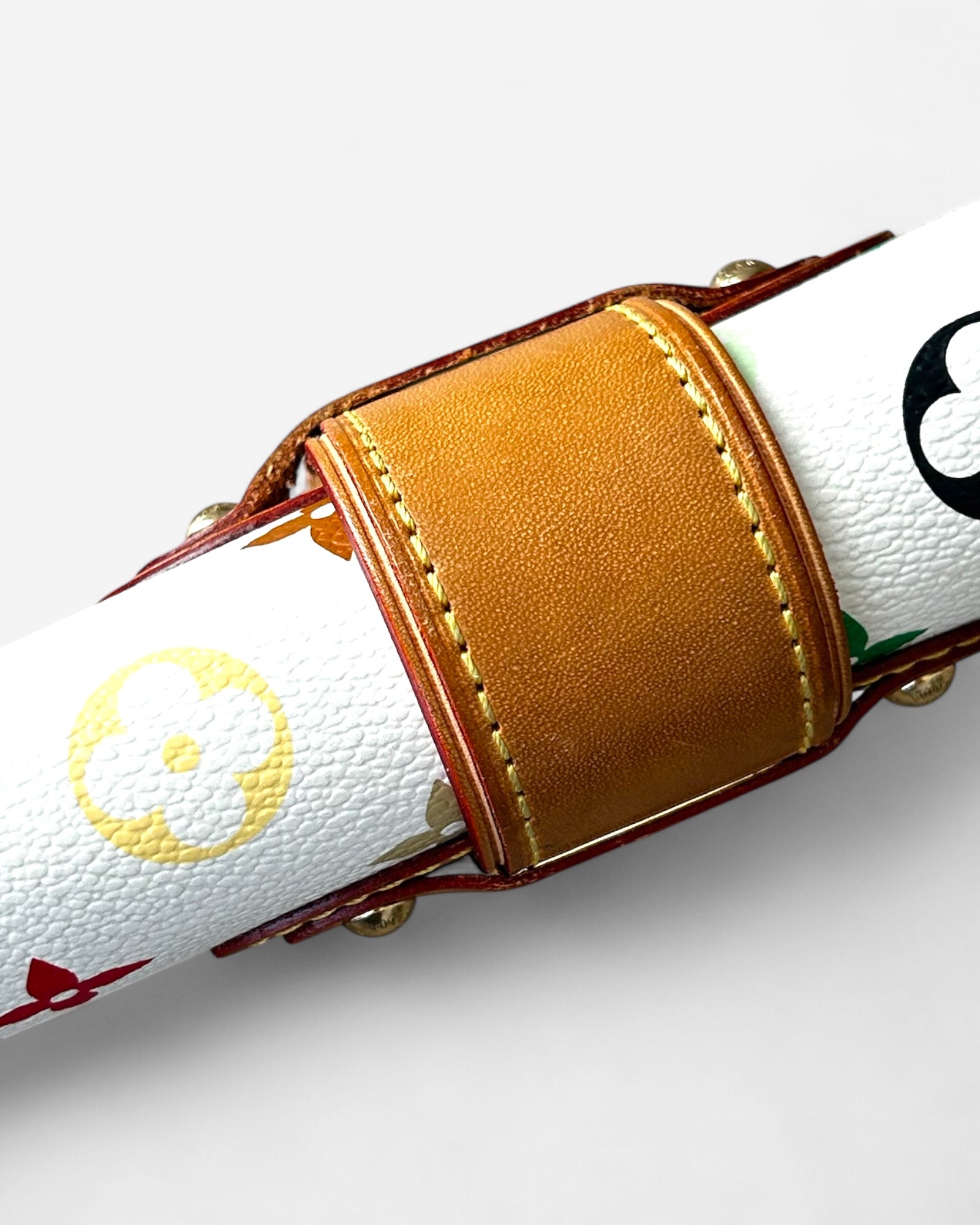 Alt: Pre-owned Louis Vuitton x Murakami White Multicolore Shirley – side angle

