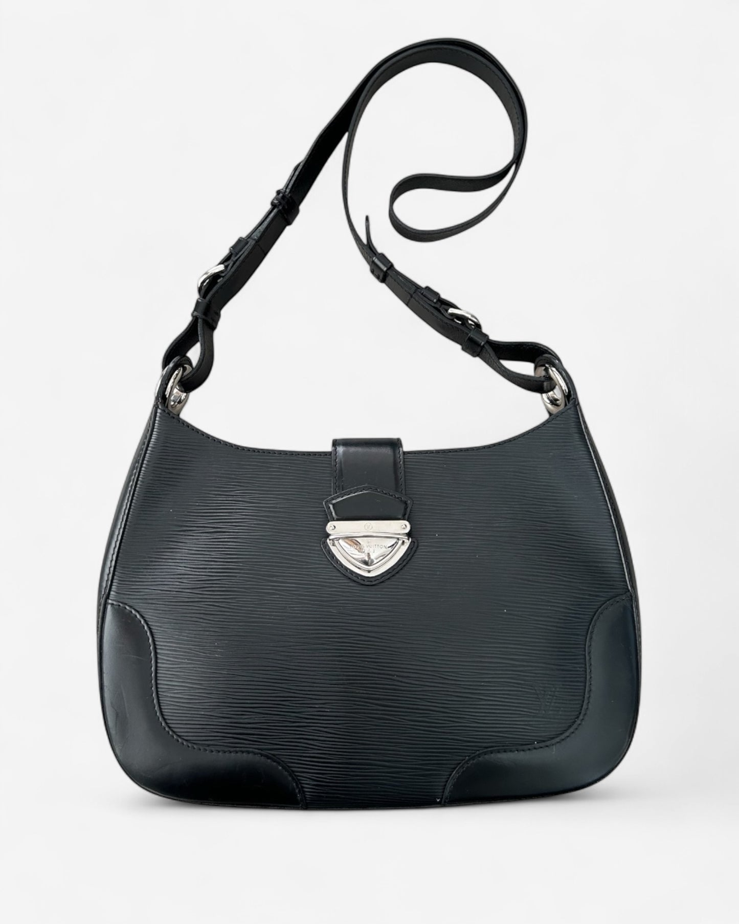 Pre-owned Louis Vuitton Musette Bagatelle crossbody in black Epi leather with silver-tone hardware and flap closure